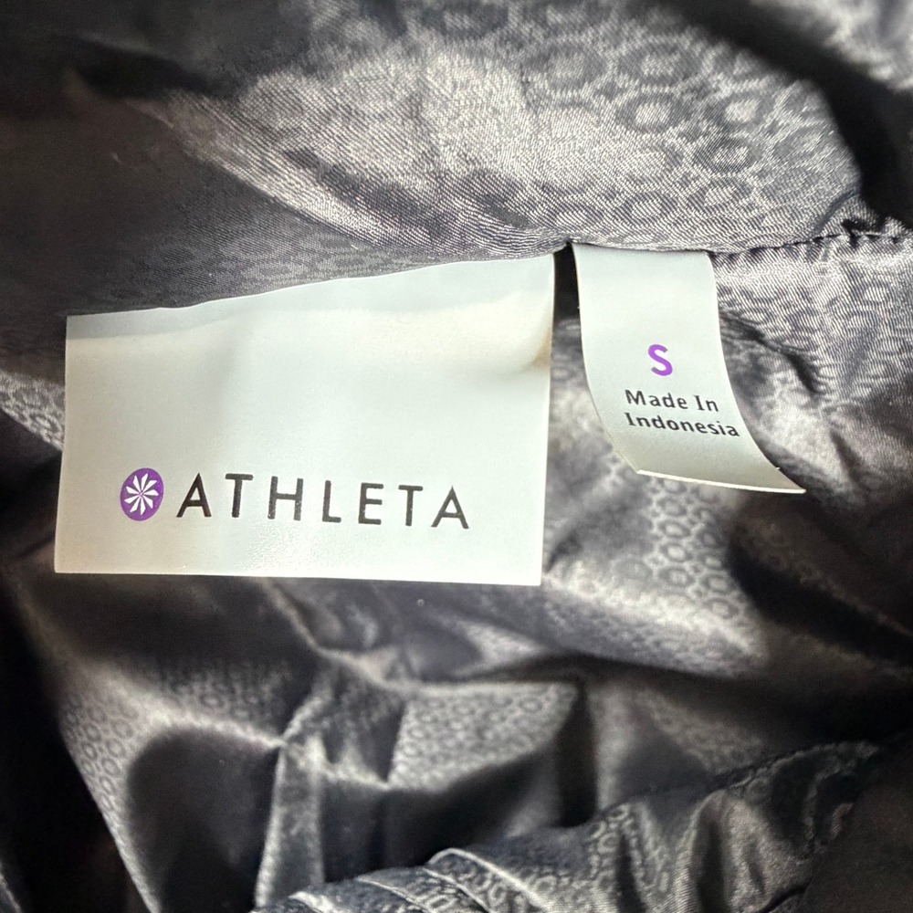 Athleta Womens Size Small Downalicious Goose Down Fill Puffer Vest Full Zip - Picture 3 of 12